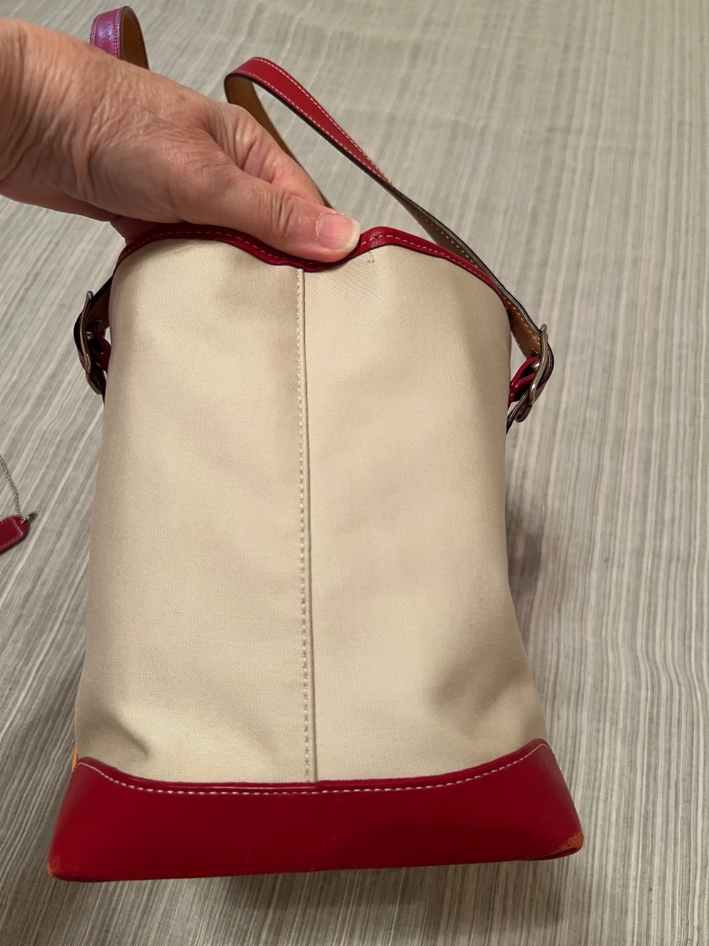 Coach Hampton Natural Canvas w
Red & Natural Leather Nickel
Hardware - Picture 5 of 15